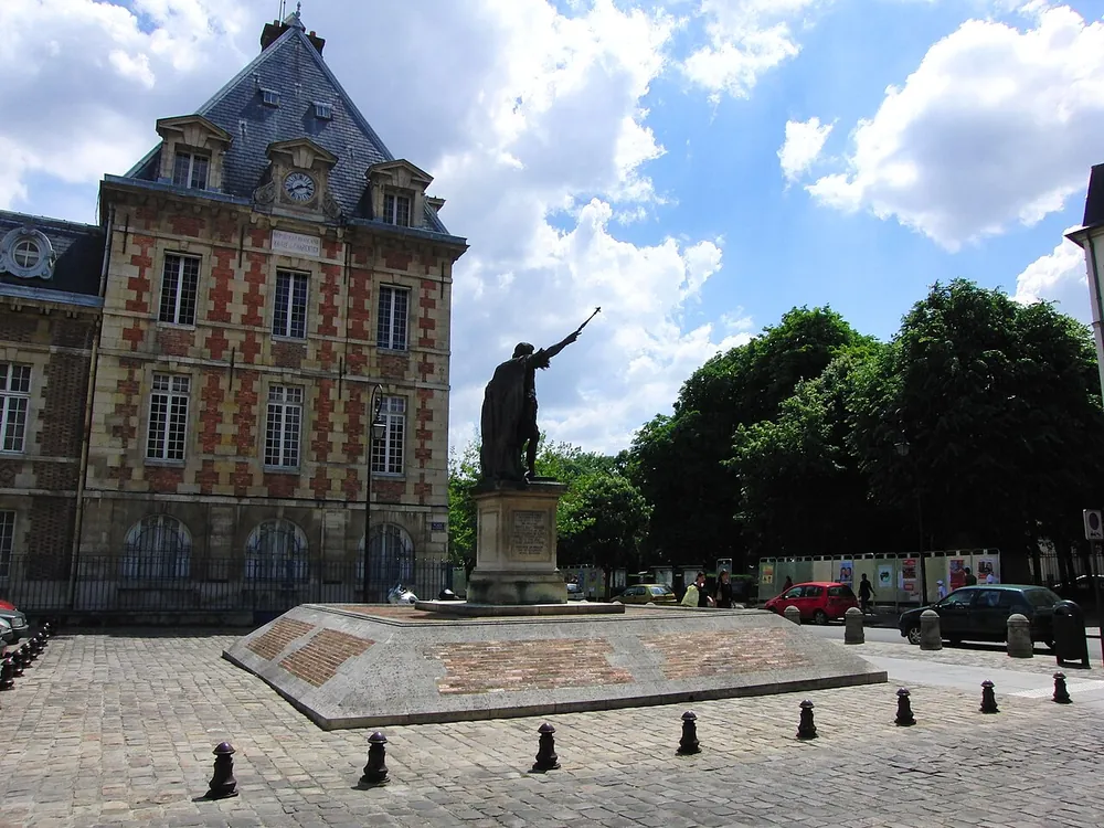 Place Dussault à Charenton-le-Pont